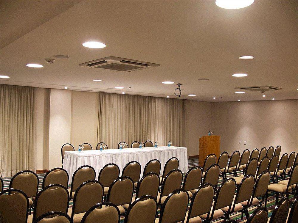 Mercure Salvador Pituba Business photo